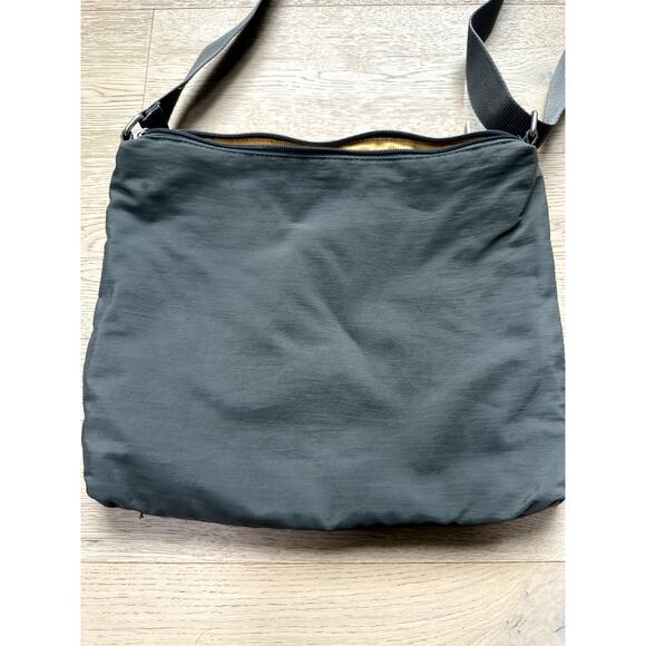 Baggallini Gray Crossbody Purse - Picture 9 of 11